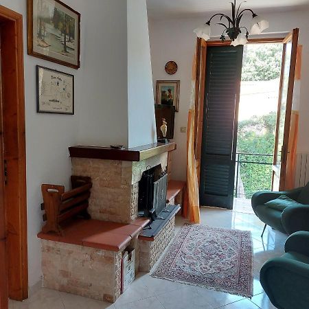Appartamento A Due Passi Dal Mare A Quercianella Exterior foto